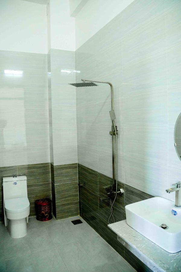 Chau Ngoc Vien Hotel - Bien My Khe - クアンガイ エクステリア 写真