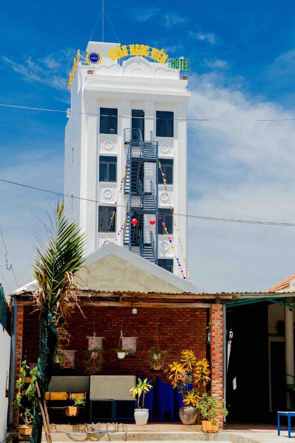 Chau Ngoc Vien Hotel - Bien My Khe - クアンガイ エクステリア 写真